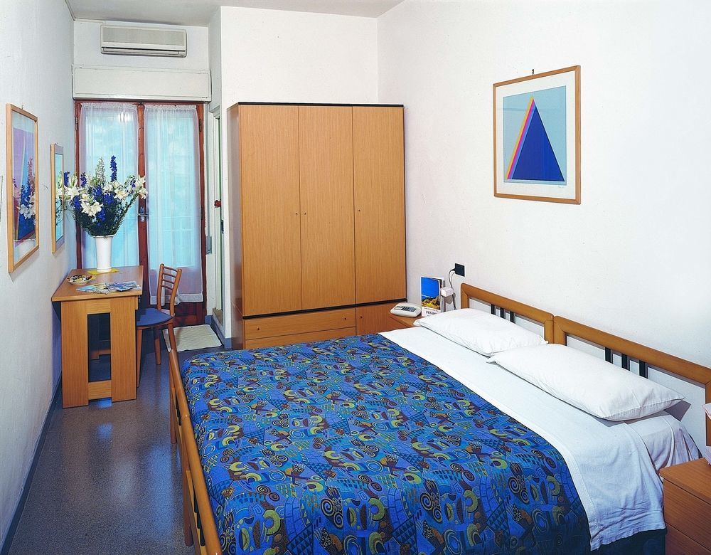 Hotel Capitol Pesaro Zewnętrze zdjęcie