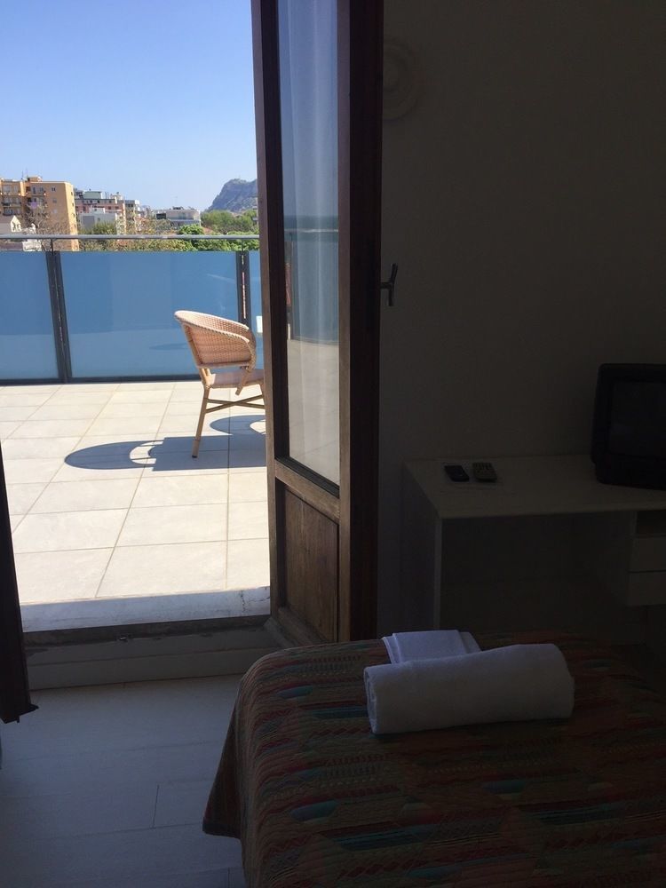 Hotel Capitol Pesaro Zewnętrze zdjęcie